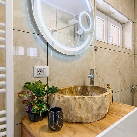 Casa Aurora 1 * براشوف