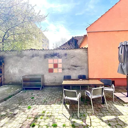 Casa Aurora 1 شقة